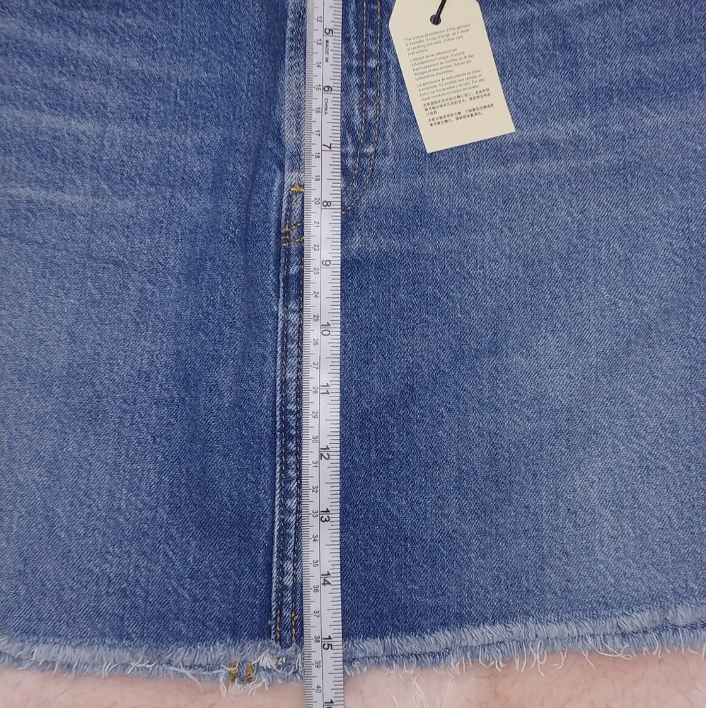 NWT Levi's Ribcage Skirt - Picture 11 of 11